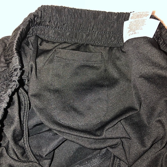 Athletic Shorts🏃🏽‍♀️ - Picture 5 of 6